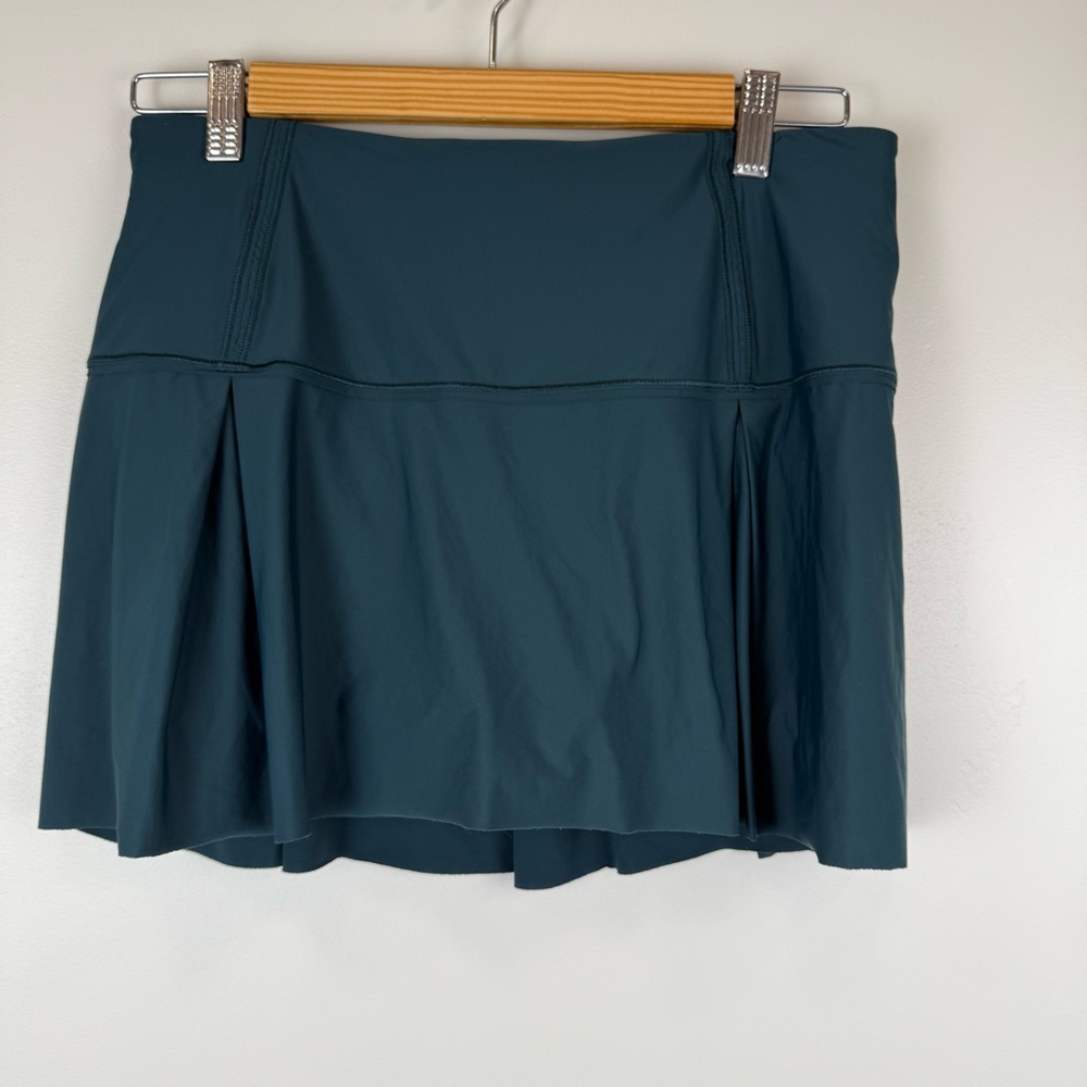Lululemon Athletica Green Mini Skirt